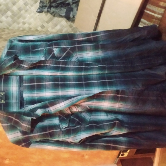 Helix women's long sleeve button up size large - Picture 2 of 3